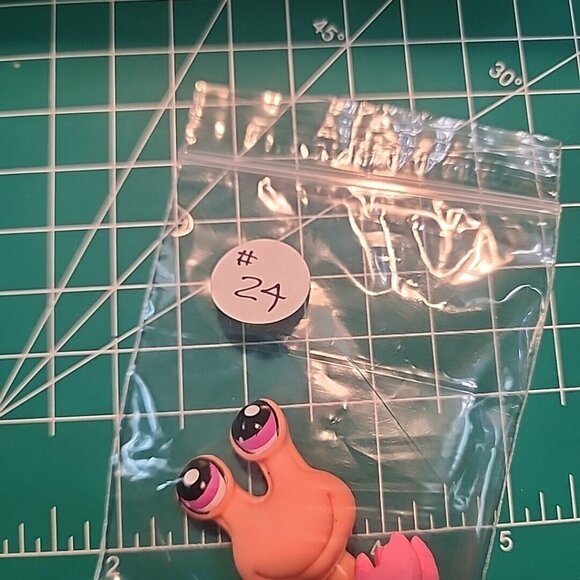 LPS Littlest Pet Shop Hermit Crab # 1109 Teal Blue Shell Bobbin Head 2007 Hasbro - Picture 5 of 5